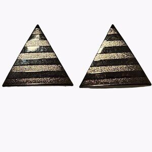 Retro Gold Tone Striped Triangle Drop Statement Earrings Pyramid Fashion Jewelry